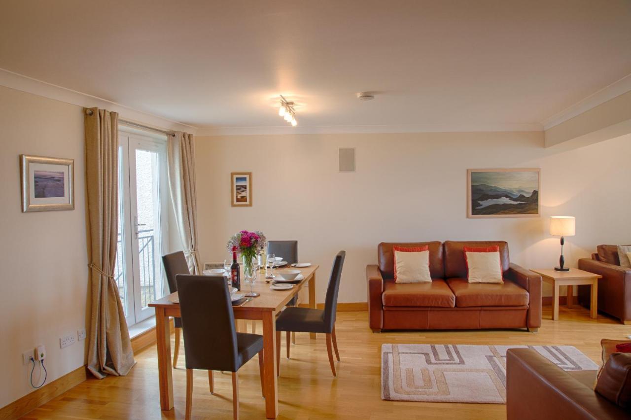 Links Apartment Брора Екстер'єр фото